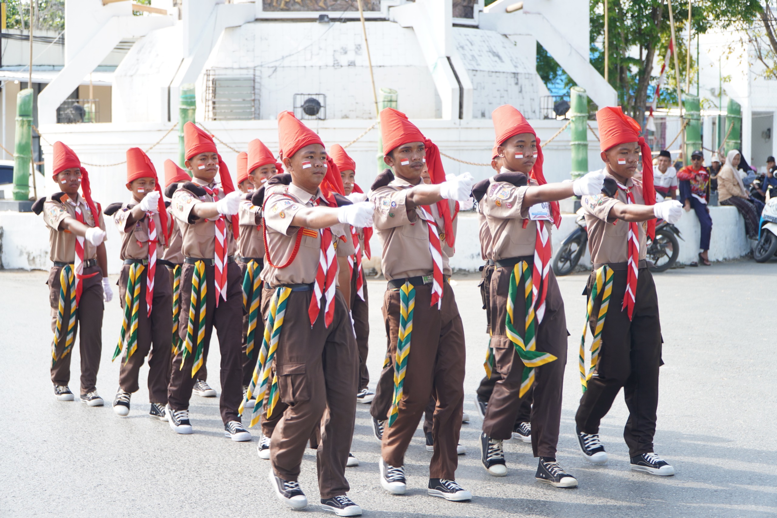 Lomba Gerak Jalan Kusan Hilir Meriah Sambut HUT RI ke-81 9