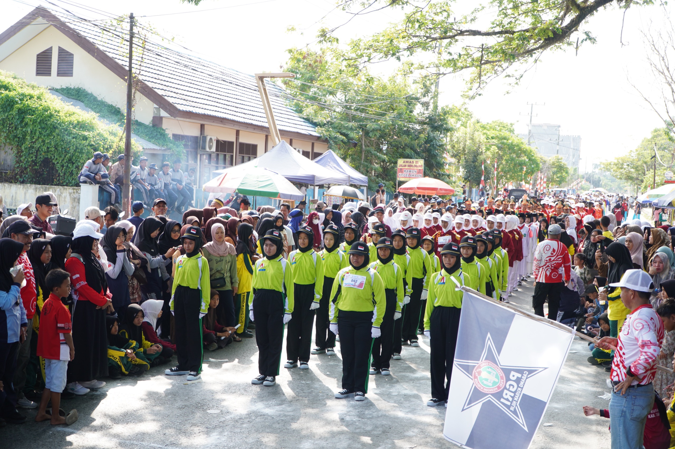 Lomba Gerak Jalan Kusan Hilir Meriah Sambut HUT RI ke-81 13