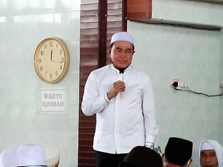 Safari Jumat, Bupati Zairullah Kunjungi dan Akan Bantu Pembangunan Masjid Jami Pagatan