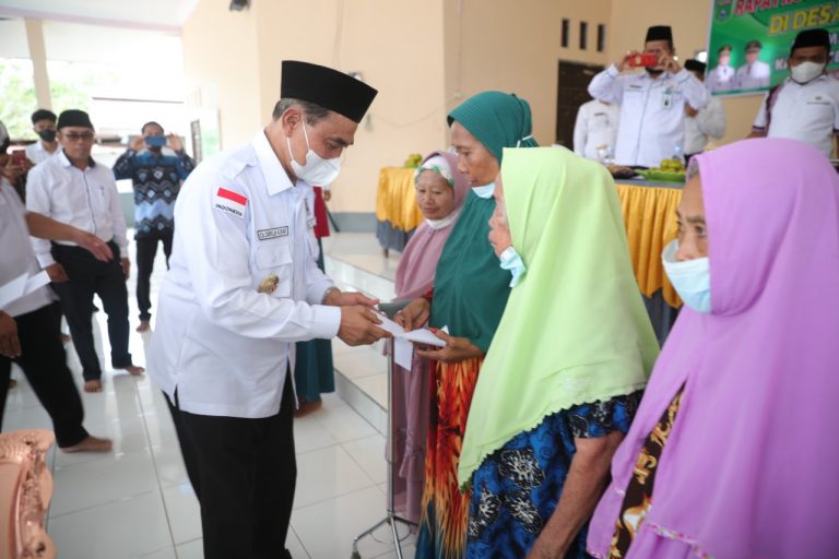 Bupati Zairullah Kunjungi Desa Bayansari