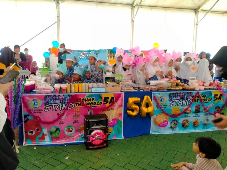 Melalui Market Day, Yayasan Pendidikan Islam Al Fath Ajarkan Siswa Berwirausaha Sejak Dini