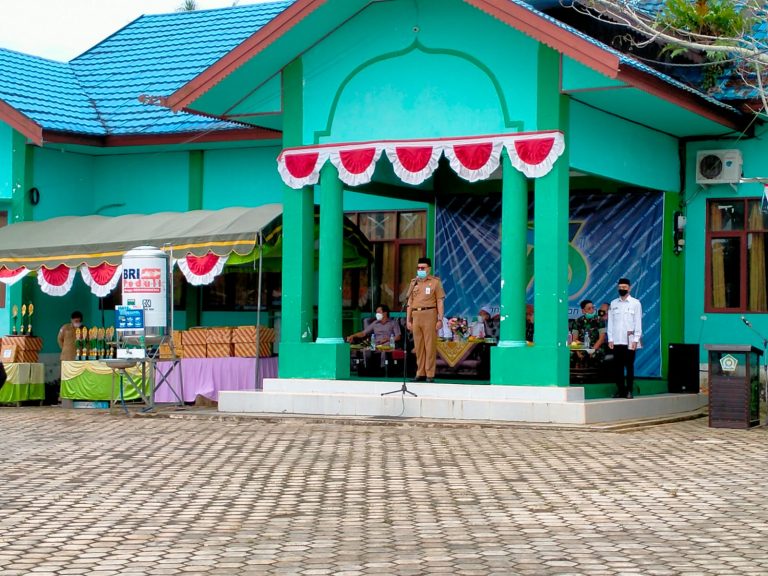 Wakili Bupati, Asisten Administrasi Umum Bertindak Sebagai Inspektur Upacara Peringatan Hari Amal Bhakti ke-76