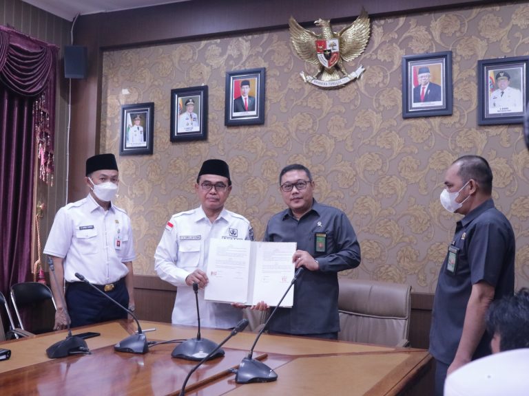 Pemkab Tanah Bumbu dan Pengadilan Negeri Batulicin Tandatangani Dua Buah MOU