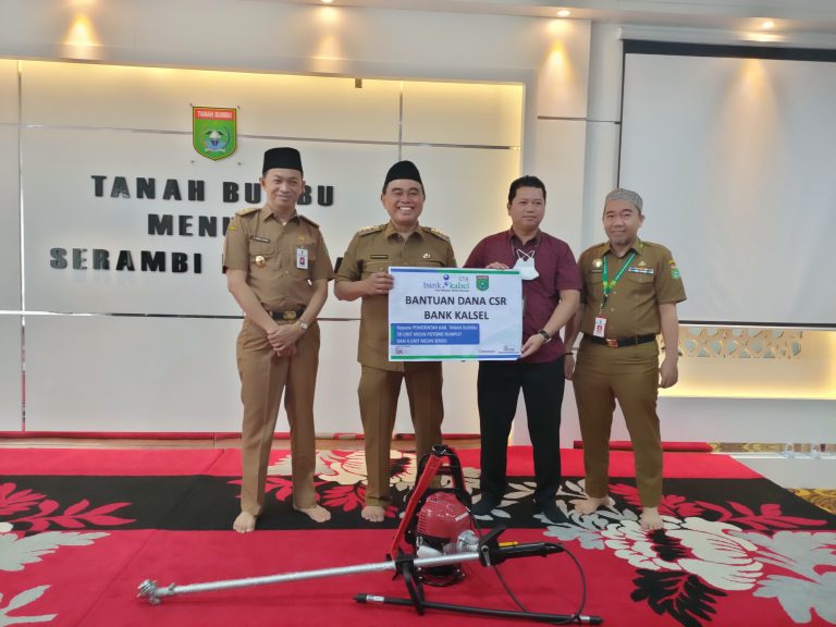 Pemkab Tanbu Terima Bantuan CSR Bank Kalsel
