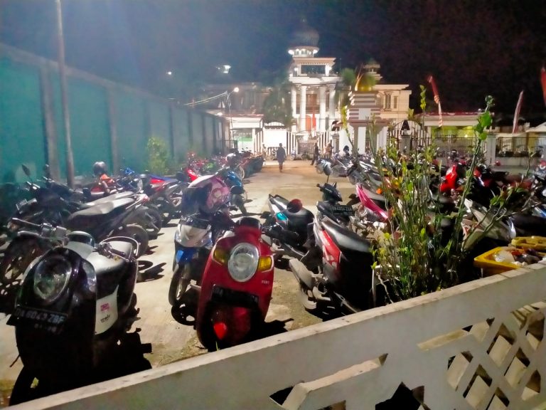 Lailatul Jumat Beri Keuntungan Bagi Para Pedagang