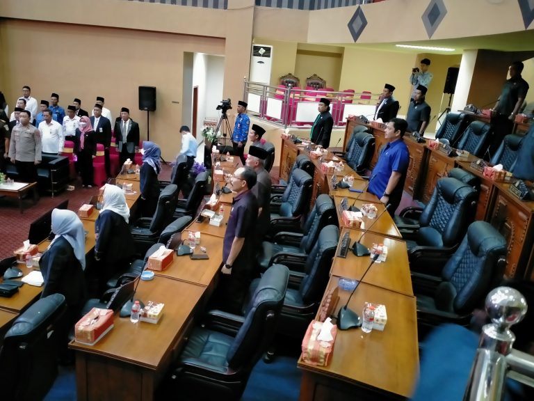 Langkah Cepat Pemerintah Terhadap Perbaikan Jalan Desa Satui Barat dan Uluran Bantuan