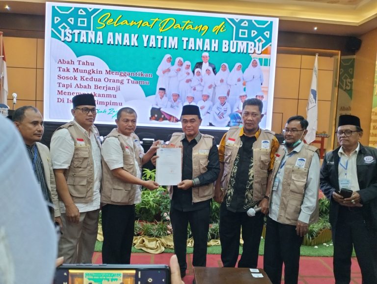Zairullah Azhar Secara Aklamasi Terpilih Jadi “Presiden Anak Yatim”