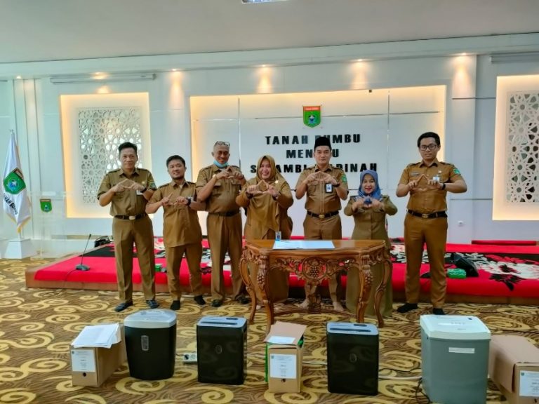 Bagian Umum Setda Tanbu Lakukan Pemusnahan 1003 Lembar Arsip