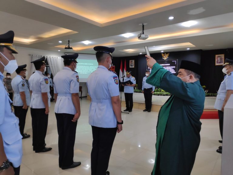 Bambang Hari Widodo Resmi dilantik Menjadi Kepala Lapas Kelas III Batulicin