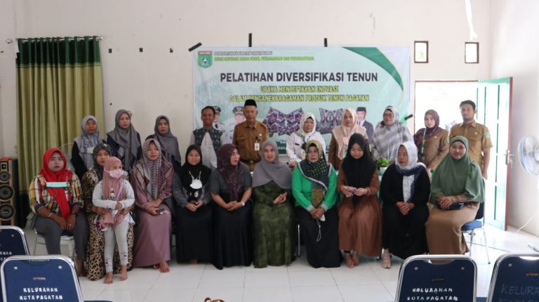 DKUMP2 Gelar Pelatihan Diversifikasi Tenun