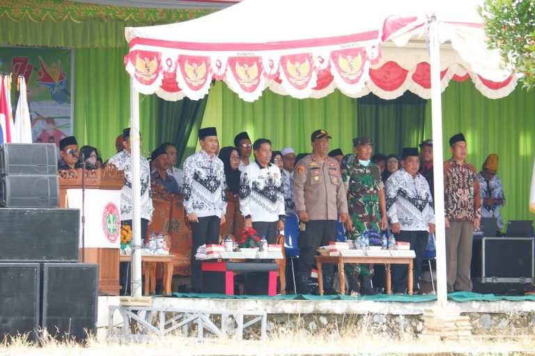 Pada HUT PGRI Tanbu, Sekda Sebut Pentingnya Membangun Kesadaran Karakter Kebangsaan