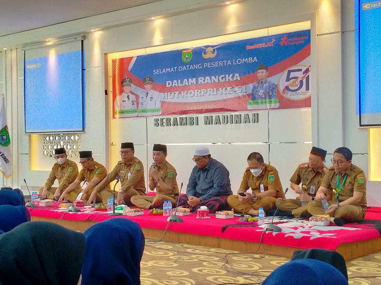 Sekda Ambo Sakka Buka Rangkaian Lomba Peringati HUT Korpri ke 51