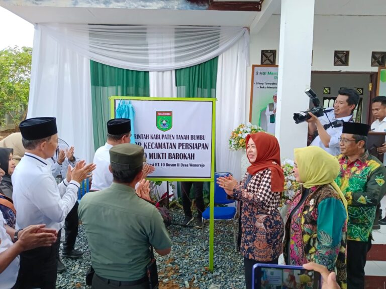 Bupati Tanbu Zairullah Azhar Resmikan Dua Kantor Sekaligus