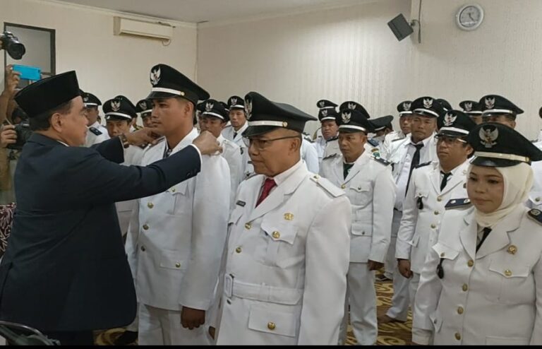 Bupati Zairullah Lantik 51 Kepala Desa Terpilih