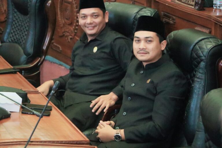 Andrean Atma Maulani Resmi Jabat Ketua DPRD Tanah Bumbu