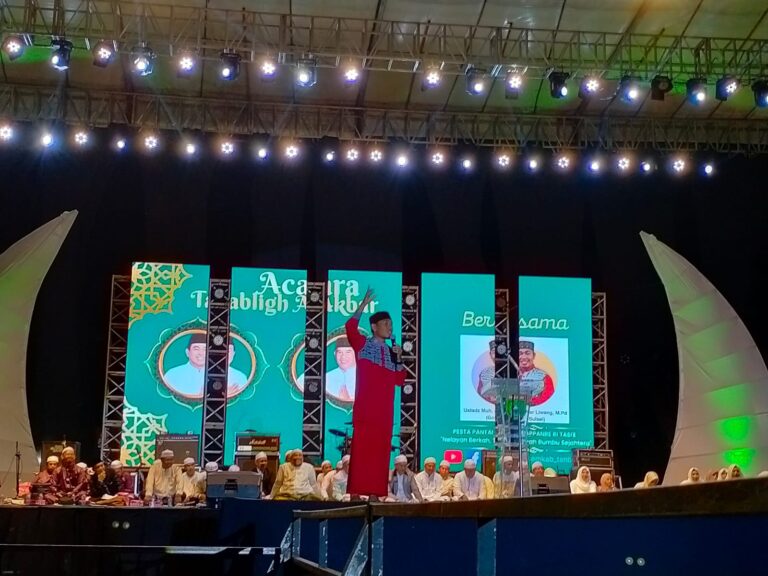 Pesta Adat Mappanre Ri Tasi E, Pemkab Tanah Bumbu Gelar Tabligh Akbar