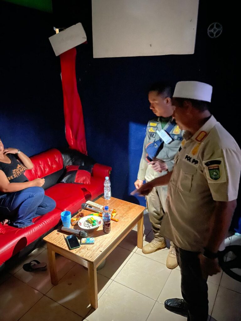 Dua THM Diberikan Teguran Oleh Satpol PP dan Damkar Tanah Bumbu