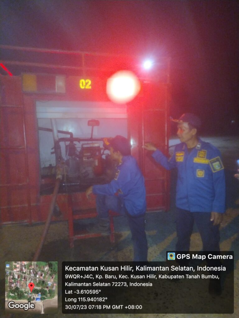 Tim Damkar Kembali Padamkan Kebakaran Lahan di Desa Mattone Kusan Hilir Tanah Bumbu