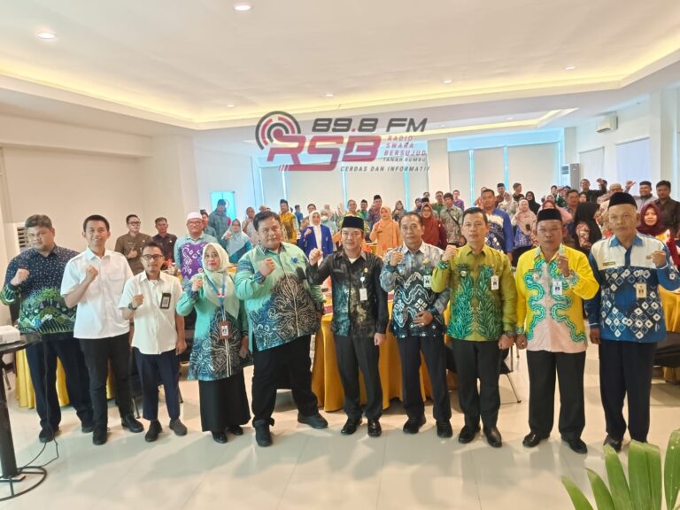 DPMPTSP Tanah Bumbu Gelar Sosialisasi dan Berikan NIB