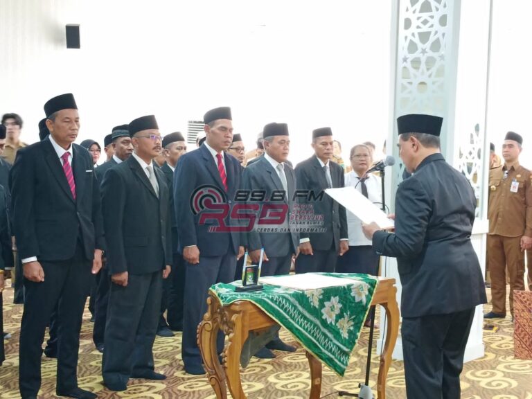 Abah Zairullah Lantik Pengawas dan Kepala Sekolah