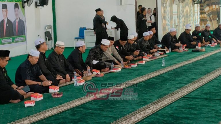 Pendopo Serambi Madinah Tanah Bumbu Terbesar di Kalimantan Selatan