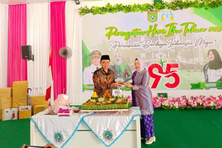 Bupati Abah Zairullah Hadiri Peringatan Hari Ibu ke-95