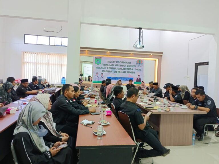 DLH Gelar Rapat Koordinasi Program Madinah Berseri Melalui Penerapan Adipura Lokal
