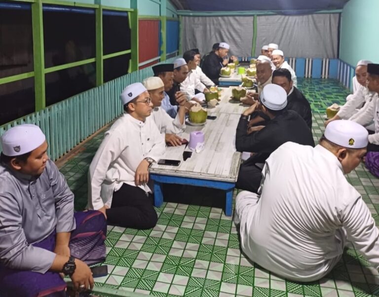 Usai Safari Ramadhan, Abah Zairullah Mampir di Siring Pagatan