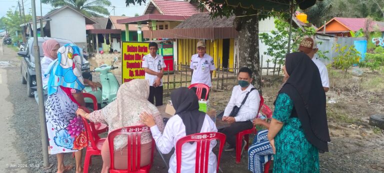 Camat Sungai Loban Agus Salim Cepat Tanggap Pantau Warga Korban Banjir
