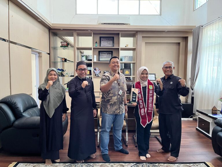 Pemuda Pelopor dan WMP Tanah Bumbu Terima Penghargaan Dari Dispora Kalsel