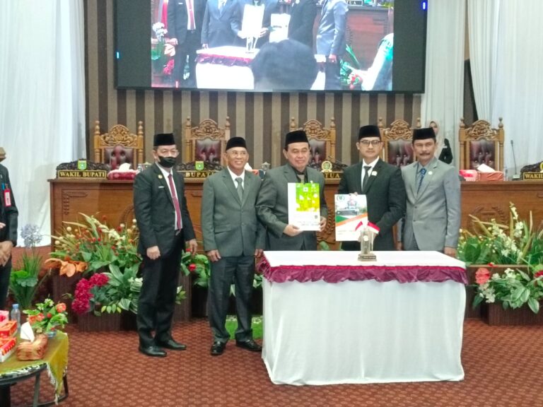RAPBD Perubahan Tanah Bumbu TA 2024 Resmi Ditandatangani