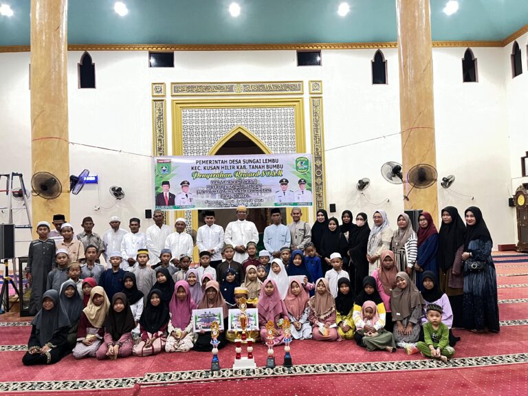 Pemdes Sungai Lembu Berikan Reward Kepada Santri SDSM