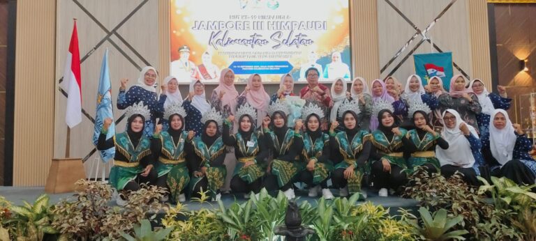 Tanah Bumbu Juara 1 Yel-yel dan Senam Kreasi 6 Langkah Cuci Tangan