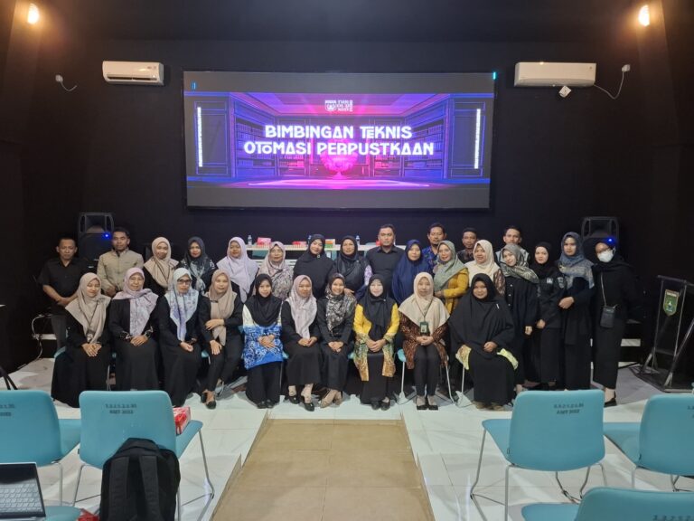Dispersip Tanah Bumbu Gelar Bimtek Otomasi Perpustakaan