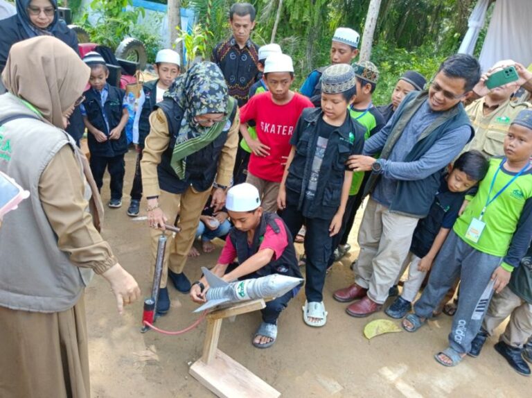 Sekolah Alam Batulicin Gelar Kegiatan Science Fair SAMBA 2024