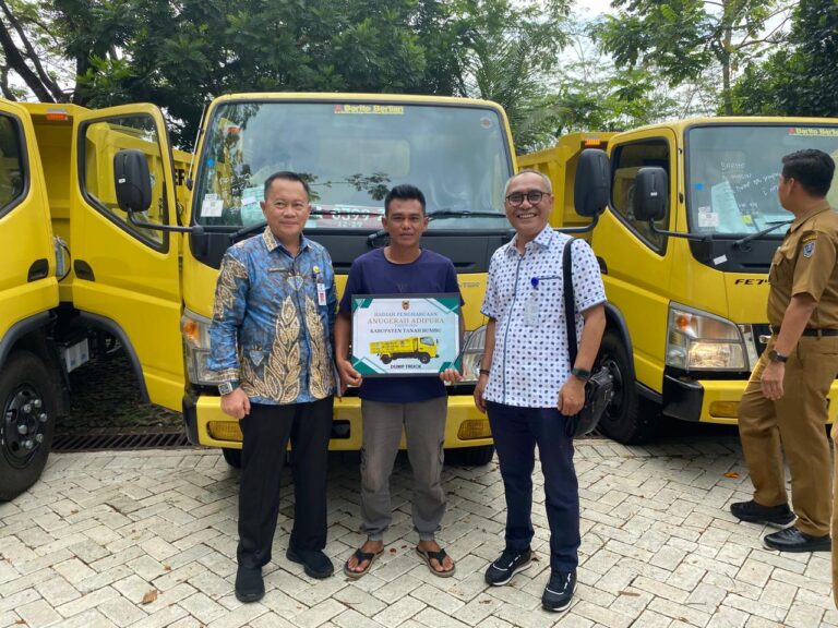 Tanah Bumbu Raih Penghargaan Adipura 2023 dan Proklim Trophy Utama 2024