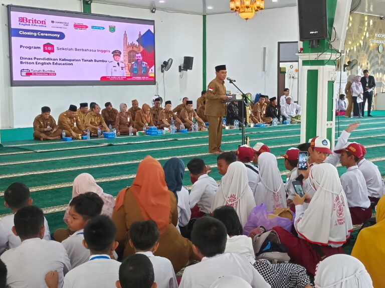 Penutupan Program SBI, Bupati Zairullah : Langkah Awal Meningkat Kualitas Pendidikan