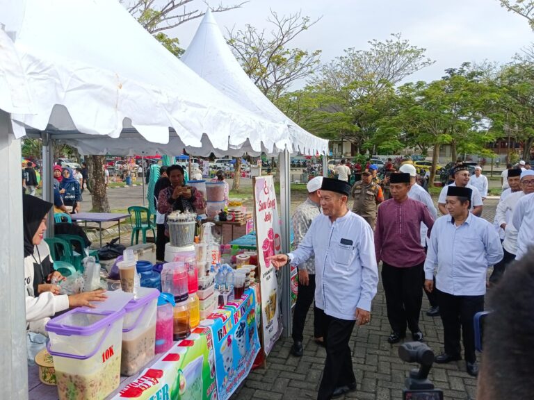 Ramadan Cake Fair 2025 Dibuka, Bupati Andi Rudi Latif Harap Dorong Daya Jual UMKM