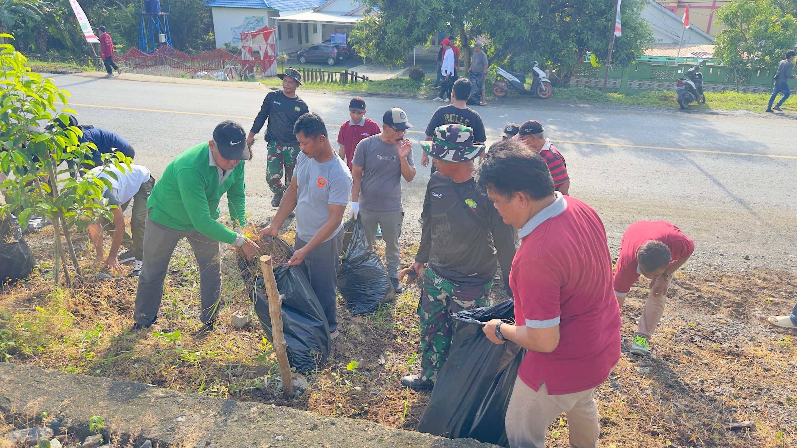 Beraksi Jumat Bersih