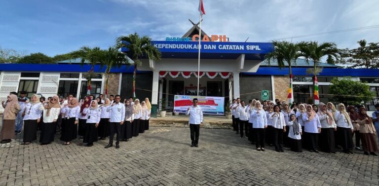 Disdukcapil Tanah Bumbu Gelar Apel Budaya Kerja, Siap Menuju WBBM 2026