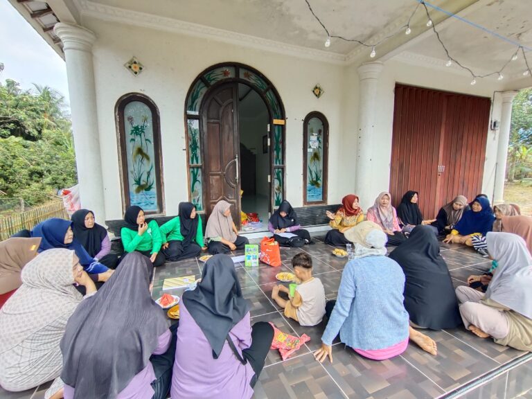 Ketua TP PKK Kecamatan Sungai Loban Kembali Melaksanakan Pembinaan PKK Desa Sari Mulya