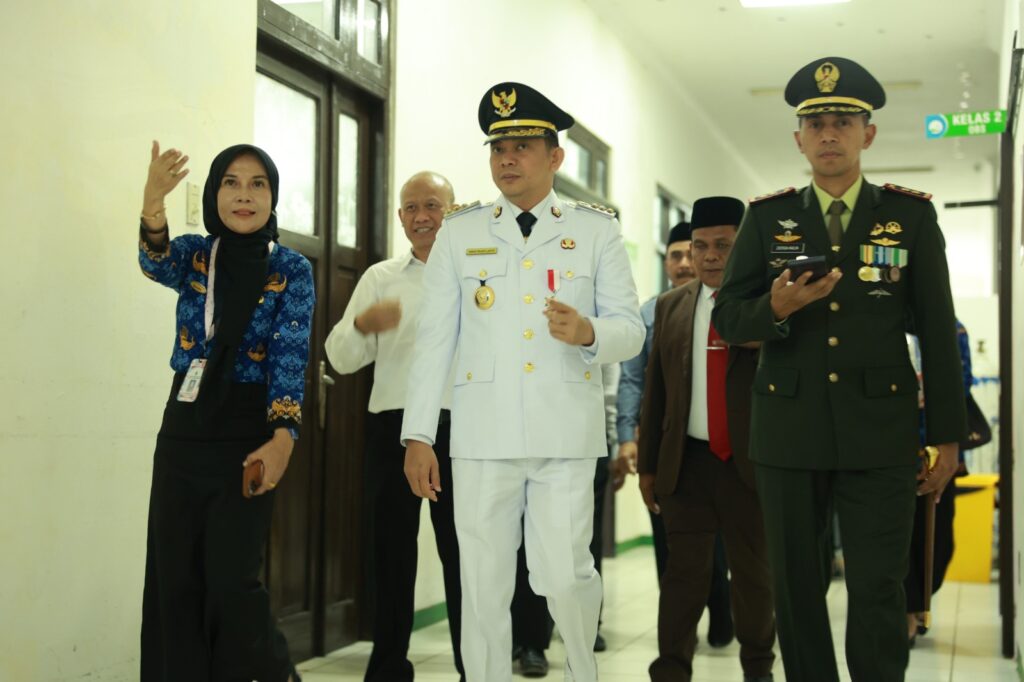 Bupati Andi Rudi Latif Gratiskan Biaya Persalinan Pasien di Hari Kemerdekaan