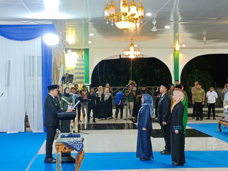 Yulian Herawati Resmi Dilantik Sebagai Sekretaris Daerah Kabupaten Tanah Bumbu