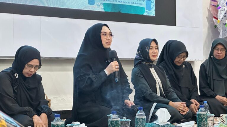 PKK Tanah Bumbu Gelar Rapat Triwulan dan Maulid Nabi: Solidkan Sinergi Kader untuk Kesejahteraan Keluarga