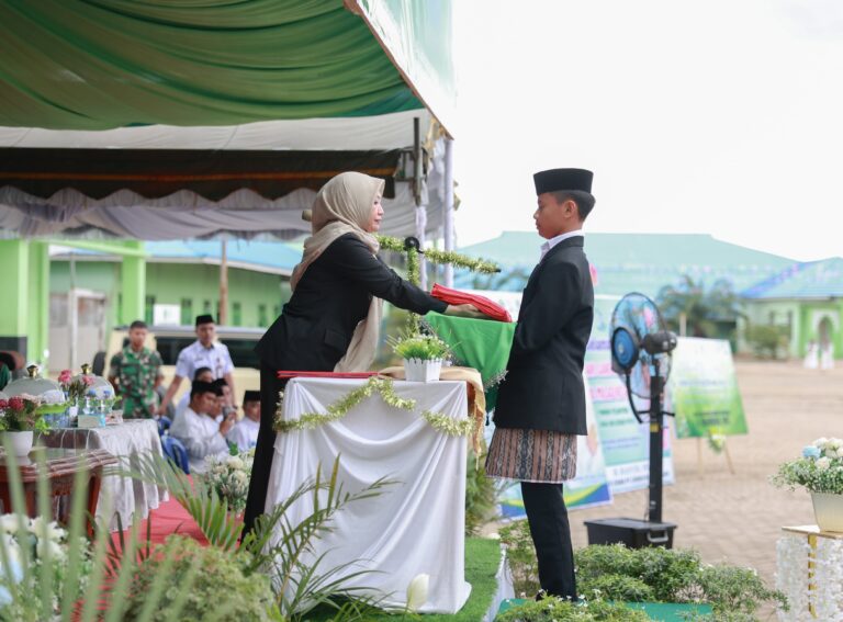Peringatan Hari Santri 2025 di Tanah Bumbu Berlangsung Khidmat