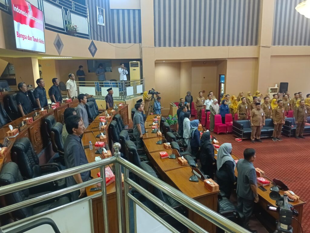 Bupati Sampaikan Jawaban atas Pemandangan Umum Fraksi DPRD terhadap Rancangan APBD 2026 IMG 20251104 WA0009 1024x768