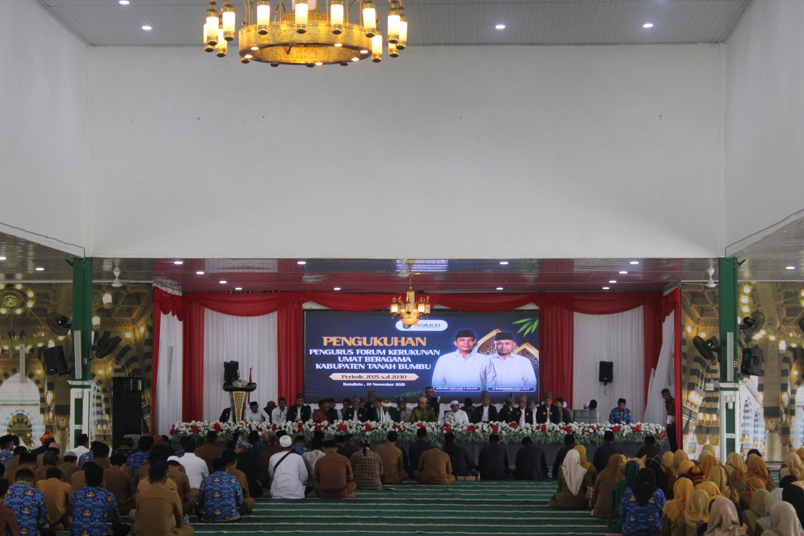 Bupati Tanah Bumbu Kukuhkan Pengurus FKUB Periode 2025–2030, Ajak Jaga Toleransi dan Kerukunan 1