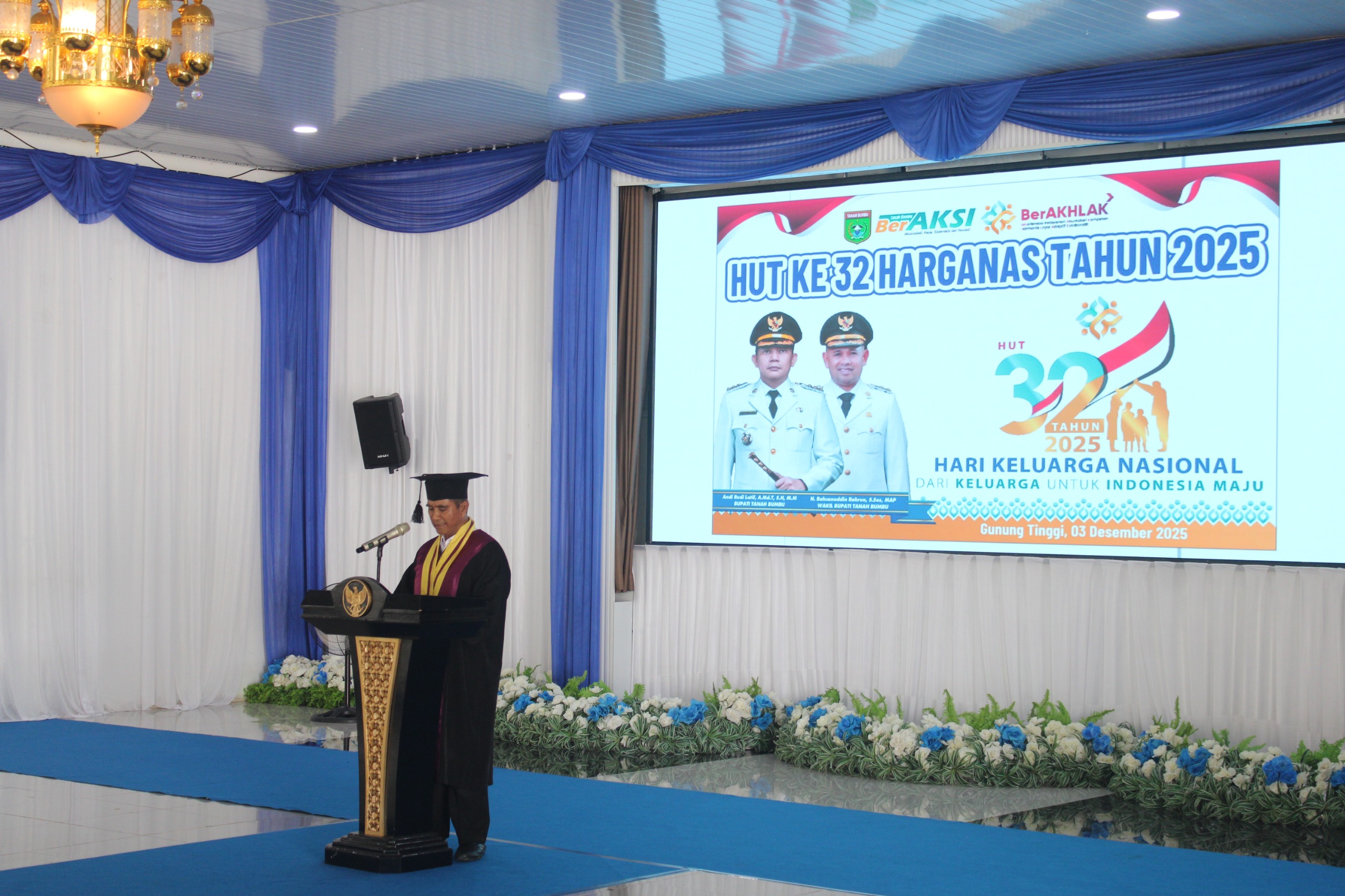 Peringatan HARGANAS 2025 di Tanah Bumbu Dirangkaikan Wisuda Sekolah Lansia, Tekankan Penguatan Keluarga dan Generasi Sehat IMG 20251203 WA0011