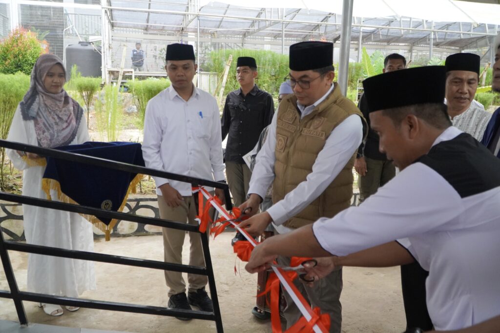 Bupati Andi Rudi Latif Ajak Warga Binaan Bangkit
