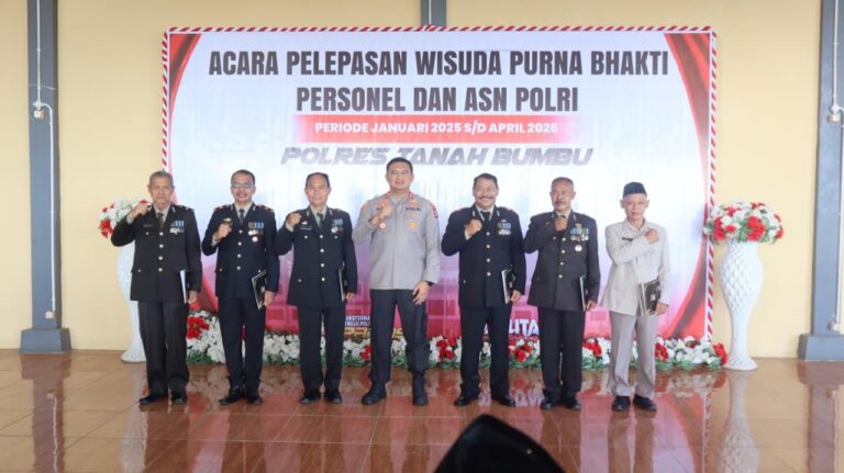 Kapolres Lepas 6 Personel Purna Tugas, Pengabdian Panjang Dapat Apresiasi 13 img 20260410 wa0023